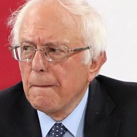 Sanders campaign unionizes: 20 vacation days, $20/hr for interns, cap on management pay