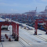 China cuts tariffs on 700 more items